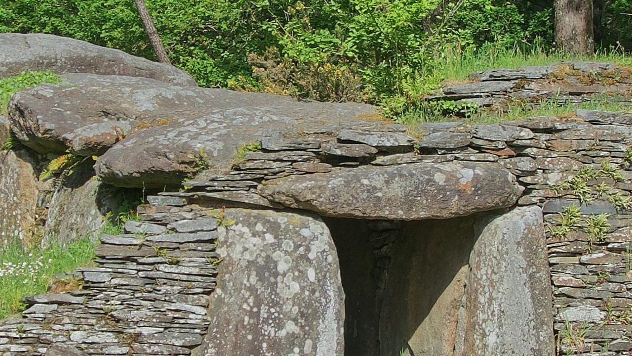 Tumulus Bougon<br>