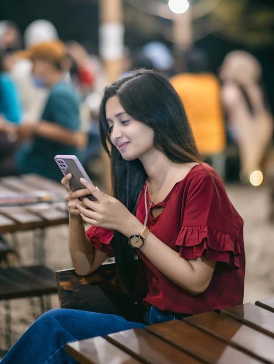 Tidak banyak yang tahu, Sehnaz Nur Nabiila yang berdarah India, Pakistan, dan Cimahi ini merupakan seorang model. (FOTO: instagram.com/sehnaznabillla/)