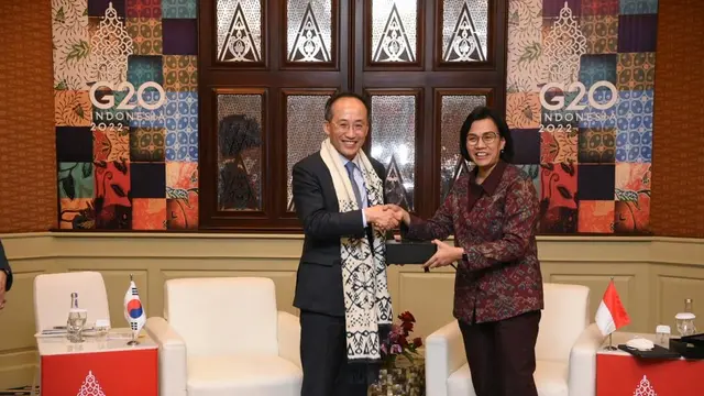 Menteri Keuangan Sri Mulyani Indrawati bertemu dengan Deputi Perdana Menteri Republik Korea Choo Kyung-ho. Keduanya membahas peluang investasi hijau hingga kultur kedua negara.