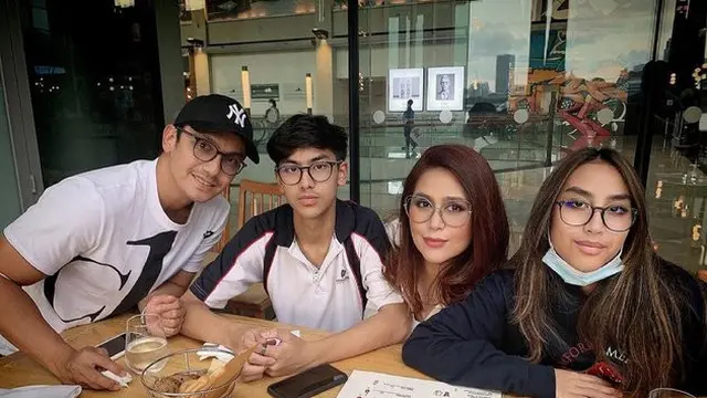 Genap Berusia 17 Tahun, Ini 6 Potret Khayru Hardikusumo Anak Sulung Gunawan Sudrajat. (Sumber: instagram.com/gunawan_sudrajat_real)