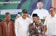Gus Ipul Bagikan CKG Kado Ulang Tahun dari Prabowo untuk Puluhan Lansia di Gresik