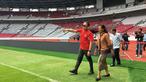 Ketua umum PSSI, Mochamad Iriawan, saat melakukan inspeksi ke Stadion Utama Gelora Bung Karno (SUGBK), Jakarta, Jumat (6/3/2020). Inspeksi tersebut untuk mengecek kesiapan SUGBK menjadi venue Piala Dunia U-20 2021. (Bola.com/Benediktus Gerendo Pradigdo)