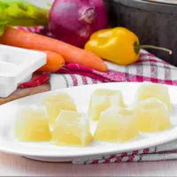 Ilustrasi kaldu ayam beku./Copyright shutterstock.com/g/Lapina%2BMaria