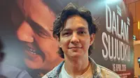 Tantangan Marcell Darwin Syuting Film Dalam Sujudku: Lagi Nangis, Dennis Adhiswara Malah Ngorok