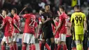 Laga akan ditentukan di leg kedua yang berlangsung di Johan Cruyff Arena. Sementara itu, gol Sebastien Haller membuatnya menjadi pemimpin sementara daftar top skor di Liga Champions 2021/2022 dengan jumlah 11 gol. (AP/Armando Franca)