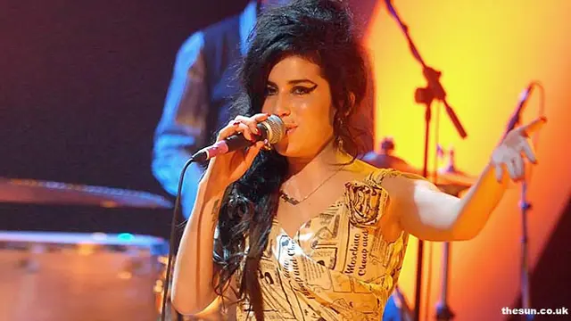 amy-winehouse-2-121101-logo.jpg