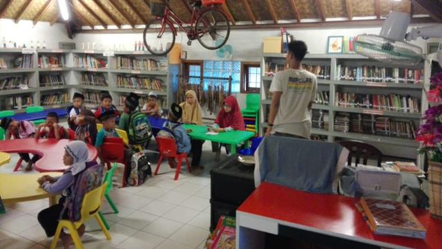 Taman Bacaan Masyarakat Warabal