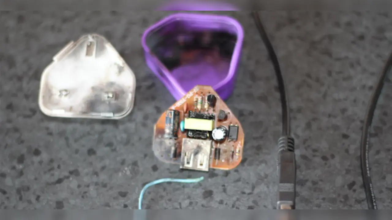 Kasus charger abal-abal
