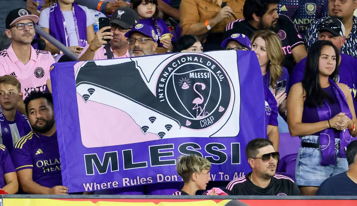 Foto Antusiasme Fans Orlando City saat Menjamu Inter Miami, Sayangnya
