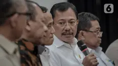 Menkes Terawan Agus Putranto memberikan keterangan terkait dua WNI yang terjangkit virus corona di Kemenkes, Jakarta, Senin (2/3/2020). Diketahui, keduanya tertular virus corona dari warga negara Jepang yang berkunjung ke rumah mereka di Depok, beberapa waktu lalu. (Liputan6.com/Faizal Fanani)