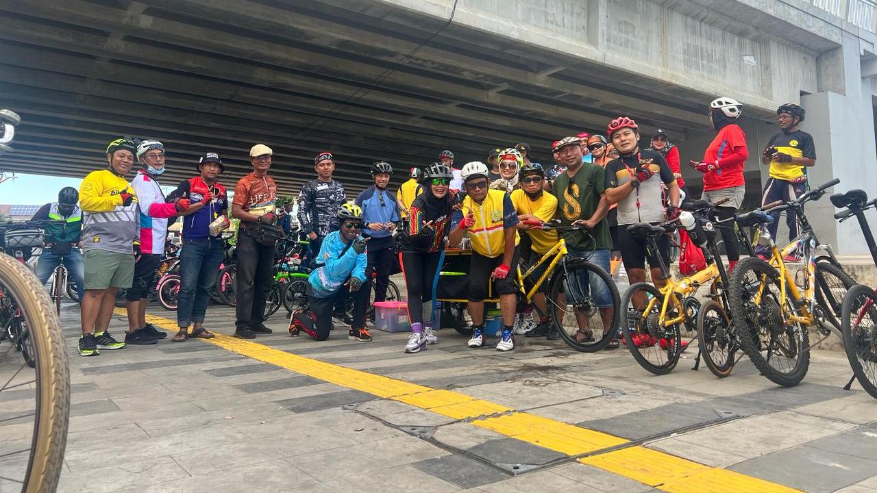 Kamis Manis Kamis Bahagia, Serunya Bike To Work Jakarta Utara Bisa