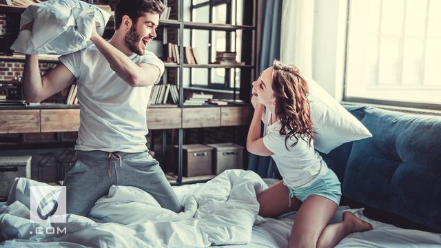 Pasangan - hubungan cinta (iStock)
