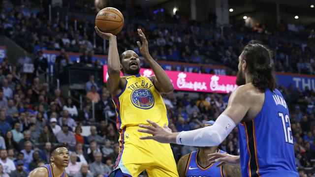 Kevin Durant membantu Warriors kalahkan Thunder