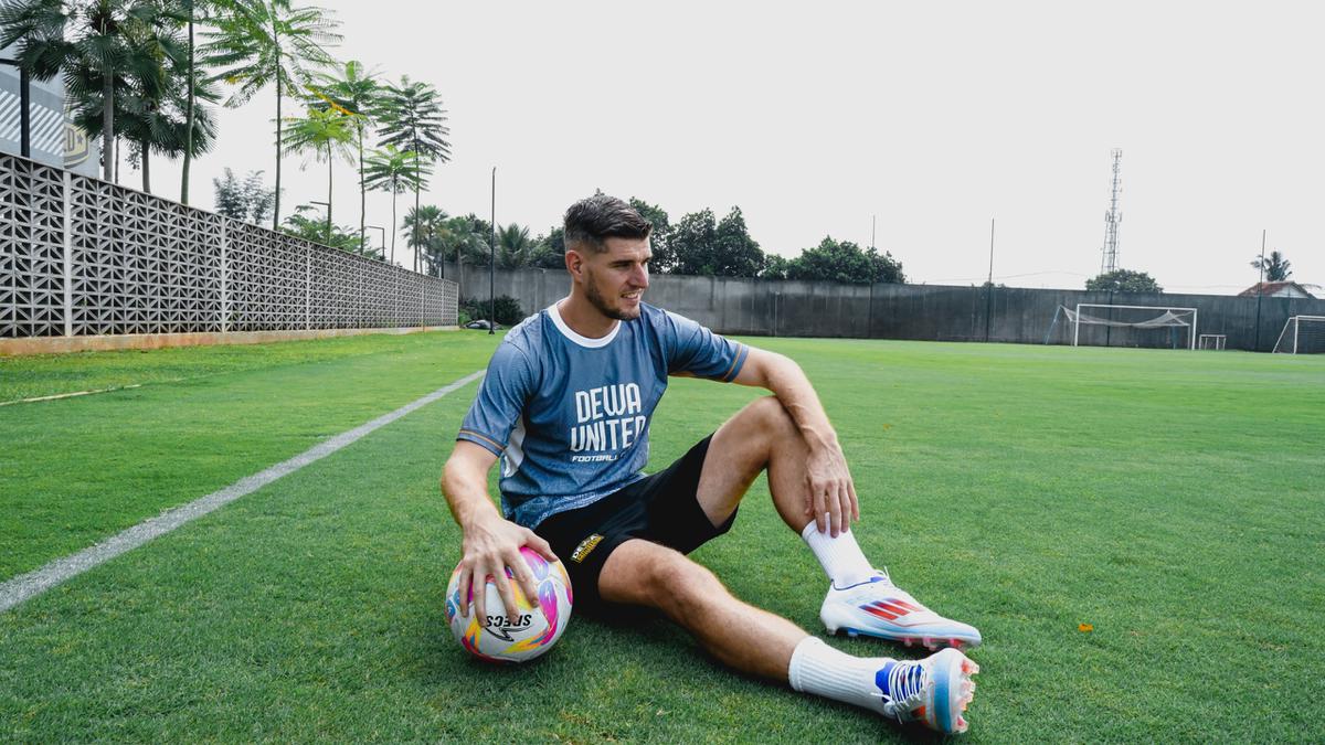 Cerita Balik Arah Nick Kuipers dan Edo Febriansah: Dari Pahlawan Persib ke Kubu Lawan di Piala Presiden 2025