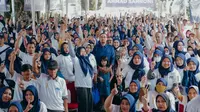 Wakil Ketua Komisi III DPR RI asal Dapil Jakarta 3 Ahmad Sahroni, mengadakan kegiatan kunjungan reses bersama ribuan warga di Kecamatan Kebon Jeruk dan Kecamatan Tambora, Jakarta Barat. (Foto: Istimewa).