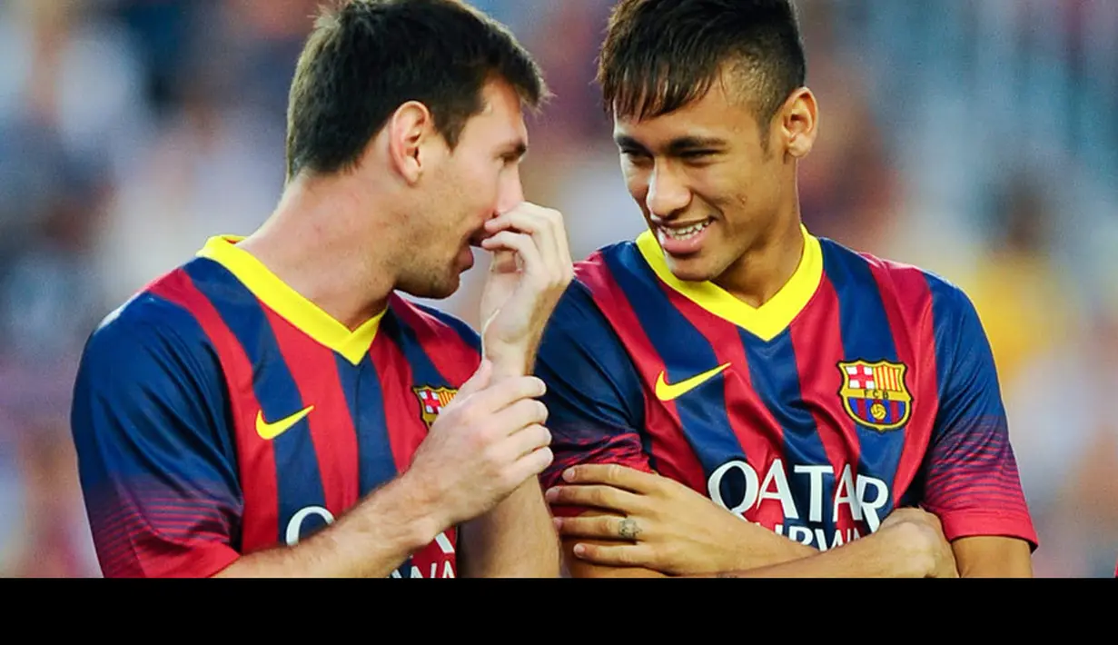 Neymar pun akhirnya dipinang klub raksasa Spanyol, Barcelona. Ia mulai disejajarkan dengan Lionel Messi (espn.co.uk)