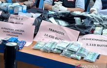 Polisi Bongkar Peredaran Obat Keras Jagakarsa, Raup Untung Ratusan Ribu Rupiah per Hari