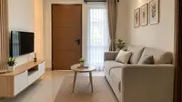 8 Desain Ruang Tamu Sempit di Rumah yang Langsung Menghadap Pintu, Tetap Estetis Meski Lahan Terbatas