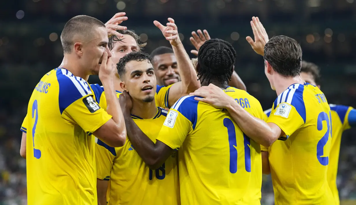 Ia tidak selebrasi usai mencetak gol karena menjadi isyarat penghormatan terhadap tanah leluhur sang ayah yang berkebangsaan Tunisia. (AP Photo/Matias Delacroix)