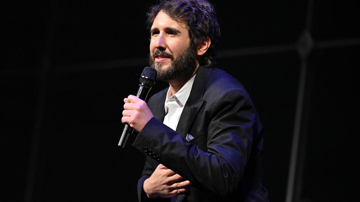 Josh Groban Gelar Konser di Jakarta dengan Iringan Orkestra, Ada Duet dengan Raisa