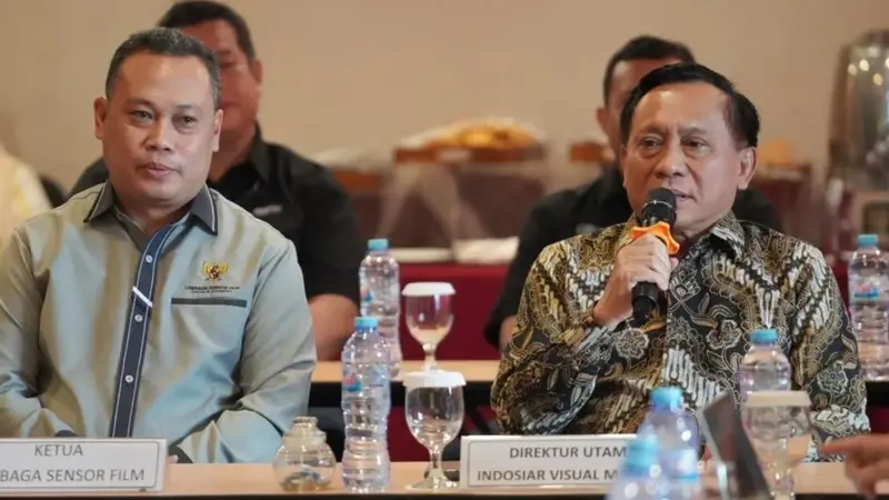 Rommy Fibri Hardiyanto (Ketua Lembaga Sensor Film) dan Imam Soedjarwo (Direktur Utama Indosiar)