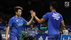 Ganda Campuran Indonesia, Tontowi Ahmad/Liliyana Natsir saat laga melawan Hafiz Faizal/Shela Devi Aulia di Babak Kedua Indonesia Open 2017 di Jakarta, Jumat (16/6). Tontowi Ahmad/Liliyana Natsir menang 21-17, 22-20. (Liputan6.com/Helmi Fithriansyah)