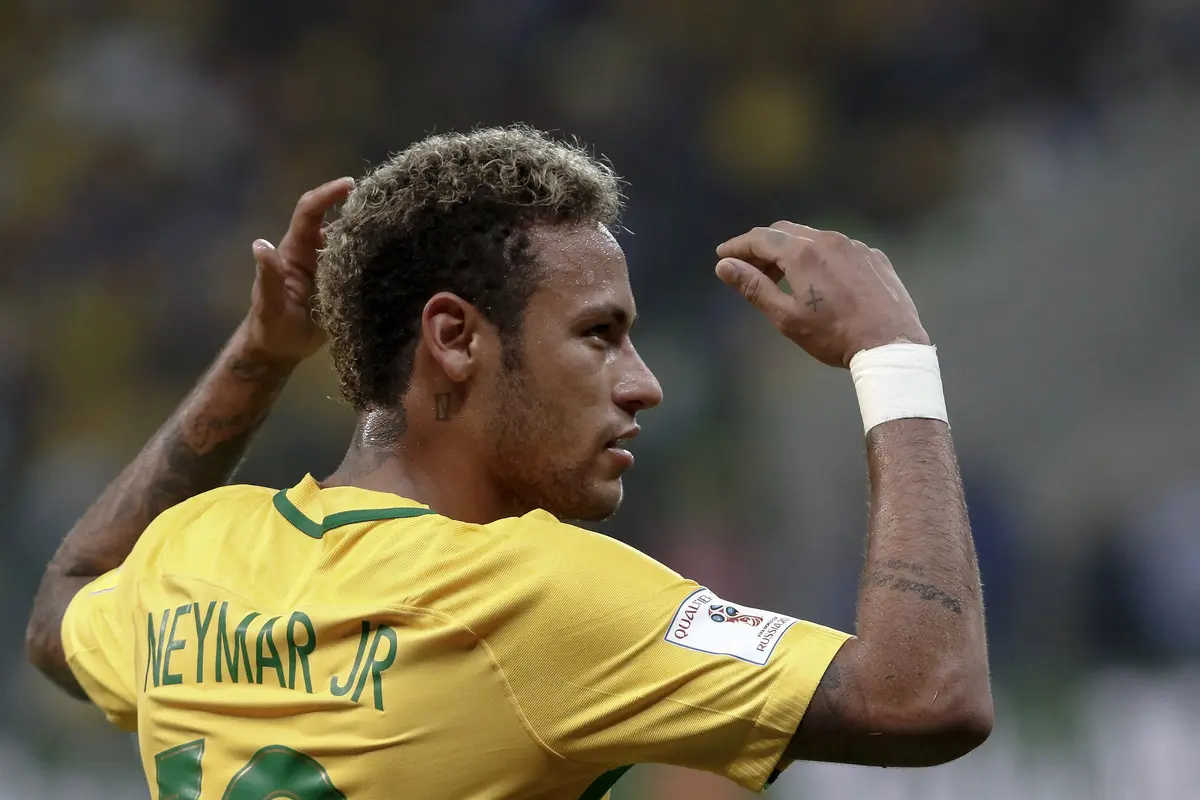 Neymar, Mahkota Promotion