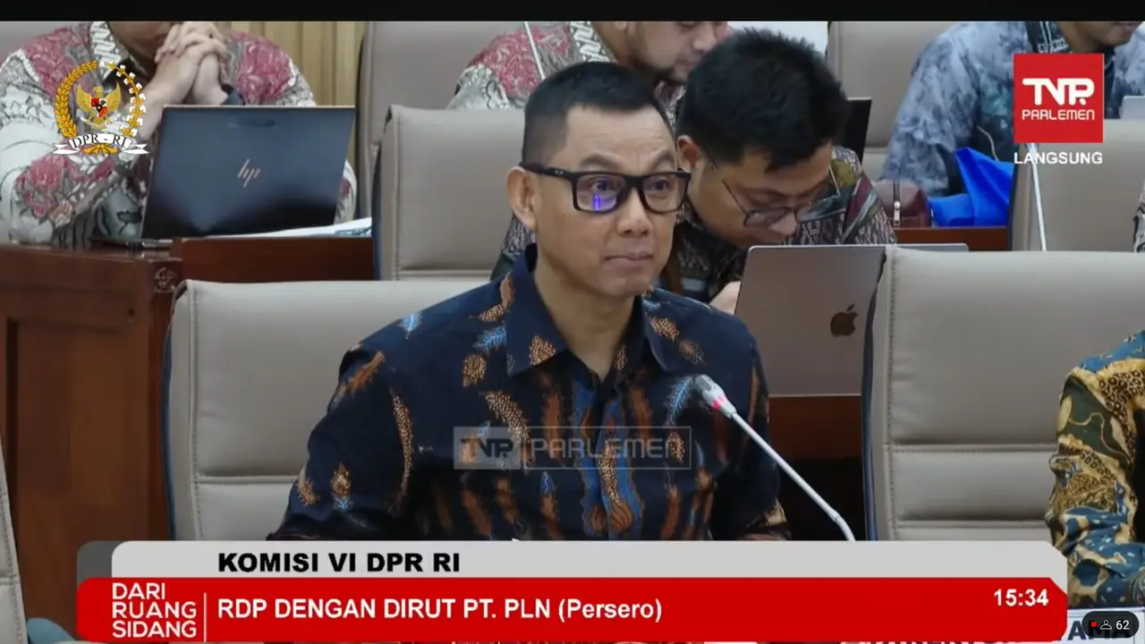 Rapat Dengar Pendapat (RDP) Direktur Utama PT PLN (Persero) Darmawan Prasodjo dengan Komisi VI DPR RI, Rabu (3/4/2024). (Foto: tangkapan layar/Tira Santia)