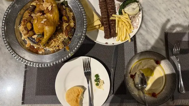 Rekomendasi Tempat Makan di Kuta Bali yang Halal (Foto: Google Maps/Kashfia T. Ahmed)