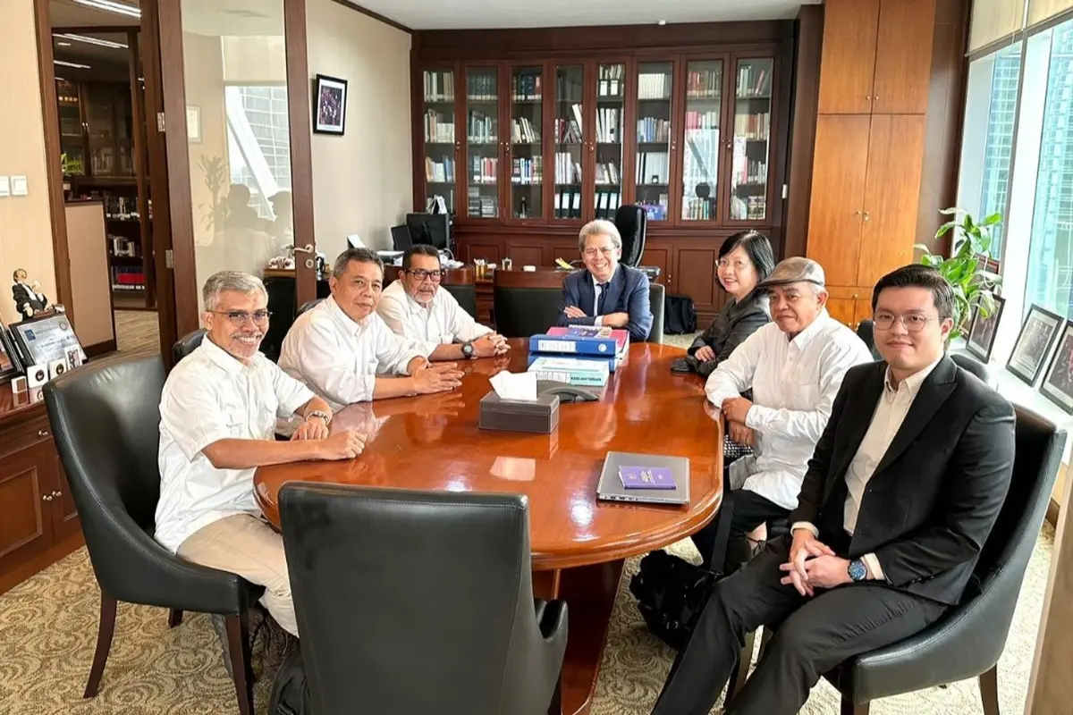 Dua advokat Todung Mulya Lubis dan Luhut Marihot Parulian Pangaribuan akan mendampingi Dewan Kehormatan Persatuan Wartawan Indonesia (PWI) dalam menghadapi gugatan Sayid Iskandarsyah di Pengadian Negeri Jakarta Pusat.