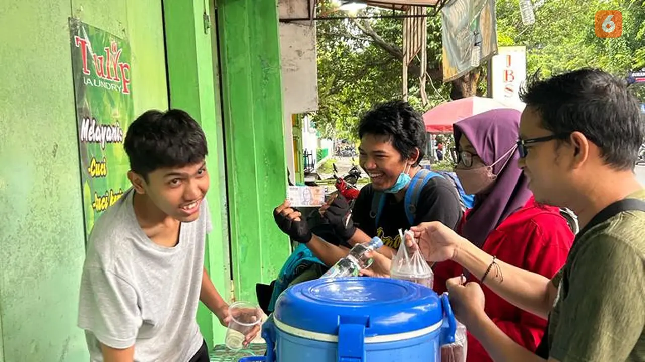 Berkah Dadakan Warga Sekitar Haul Habib Ali di Solo