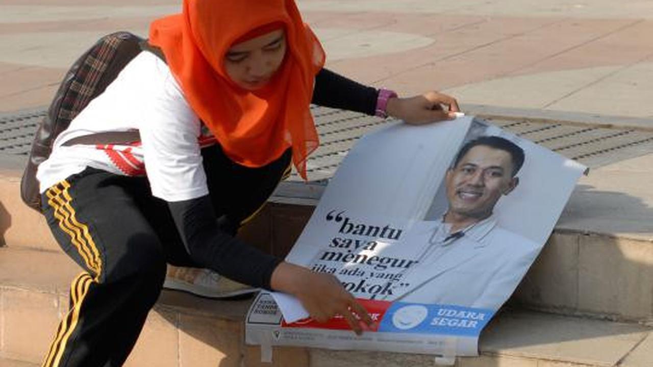 Aksi kampanye anti asap rokok di HI