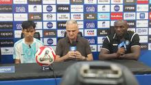 Pelatih PSBS Biak, Marian Mihail (tengah), dalam jumpa pers setelah timnya kalah 0-2 dari Persijap Jepara pada pekan ke-29 BRI Super League 2025/2026 di Stadion Gelora Bumi Kartini, Jepara, Jumat (24/4/2026) sore WIB. (dok. PSBS Biak)