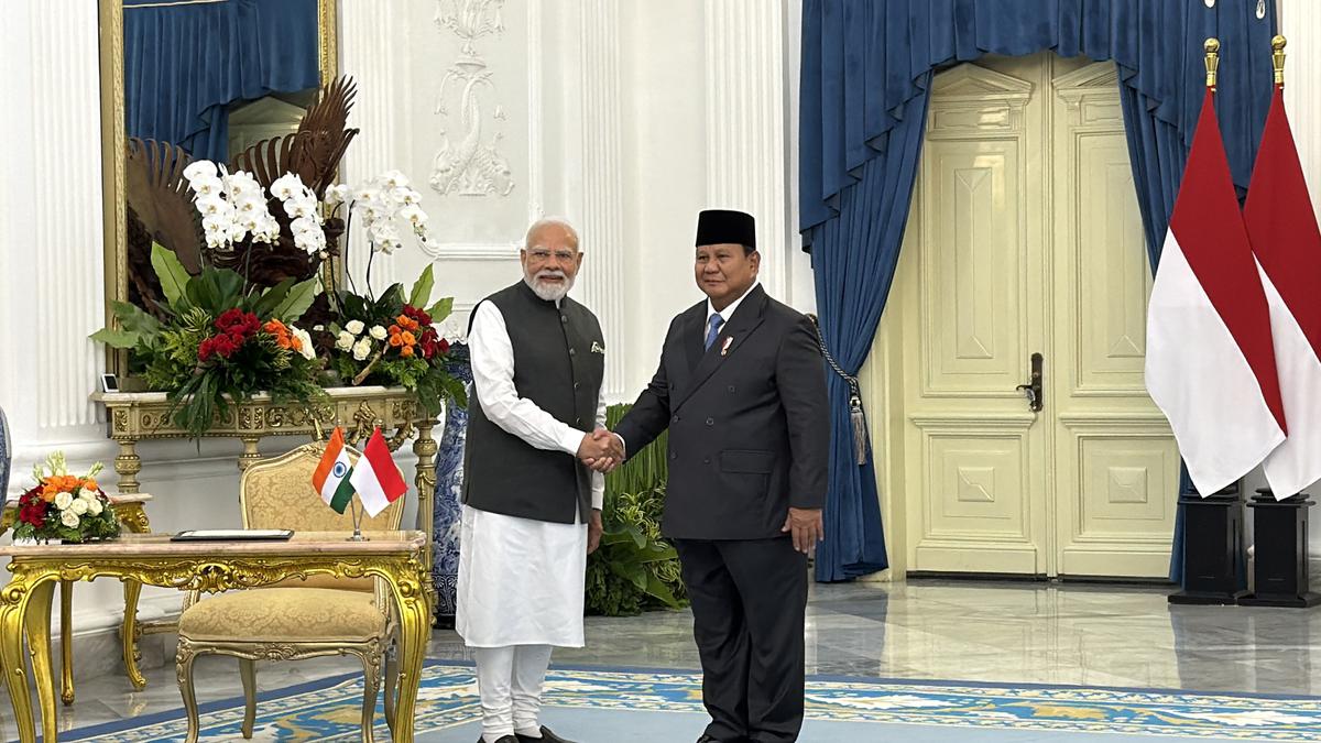 Prabowo Sambut Kunjungan Kenegaraan PM India di Istana Merdeka