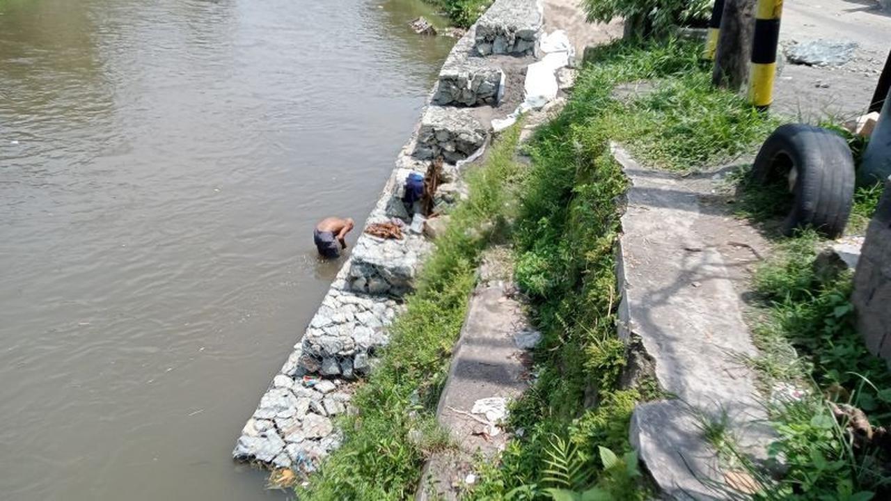 Dinas PUPR Mataram Tuntaskan Penanganan Longsor Sungai Jangkuk di Dasan Agung