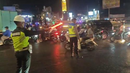 Konvoi Juara Persib di Cianjur Diwarnai Penangkapan, Oknum Bobotoh Mabuk dan Bawa Sajam
