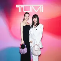 Musisi berbakat Indonesia, Isyana Sarasvati buat heboh usai memposting foto kebersamaan dirinya dengan artis Korea Selatan Moon Ga Young. [@isyanasarasvati]