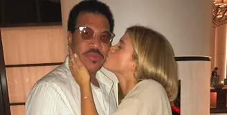 3 bulan sudah Lionel Richie terang-terangan menyatakan ketidaksetujuan mengenai hubungan Scott Disick dan putrinya. (instagram/sofiarichie)