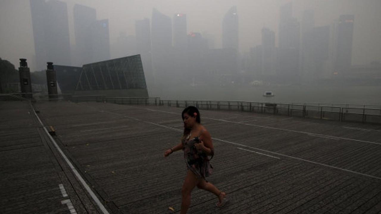 Beginilah pemandangan kabut asap semakin tebal selimuti Singapura