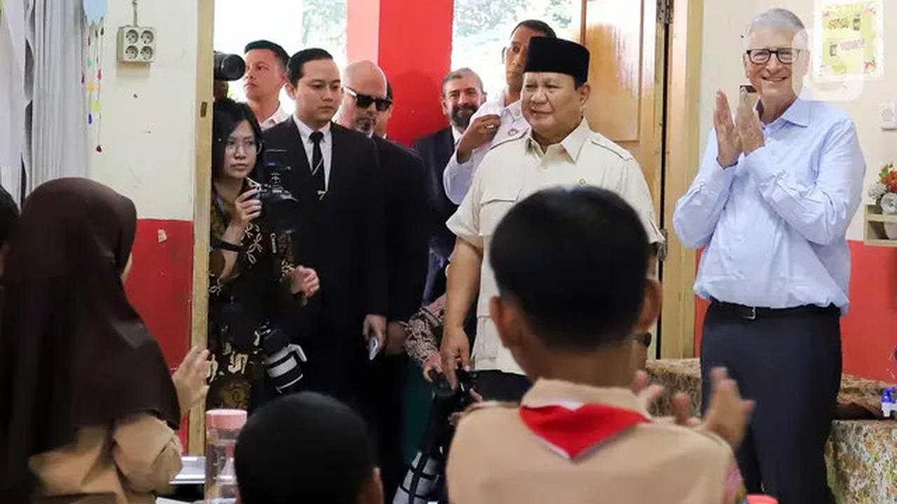 Momen Presiden Prabowo Ajak Bill Gates Tinjau Langsung Pelaksanaan Program MBG