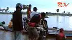 Banjir yang melanda Sulsel tidak hanya menggenangi wilayah di tiga kabupaten, tapi juga membuat akses jalan antarwilayah terputus. 