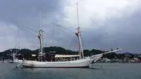 perahu pinisi negeri maritim