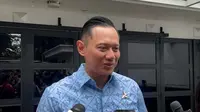 Ketua Umum Partai Demokrat Agus Harimurti Yudhoyono (AHY) menerima kunjungan Ketua DPD dari 38 provinsi se-Indonesia di kediamannya, Jalan Prapanca Raya, Jakarta Selatan, Minggu (23/2/2025).