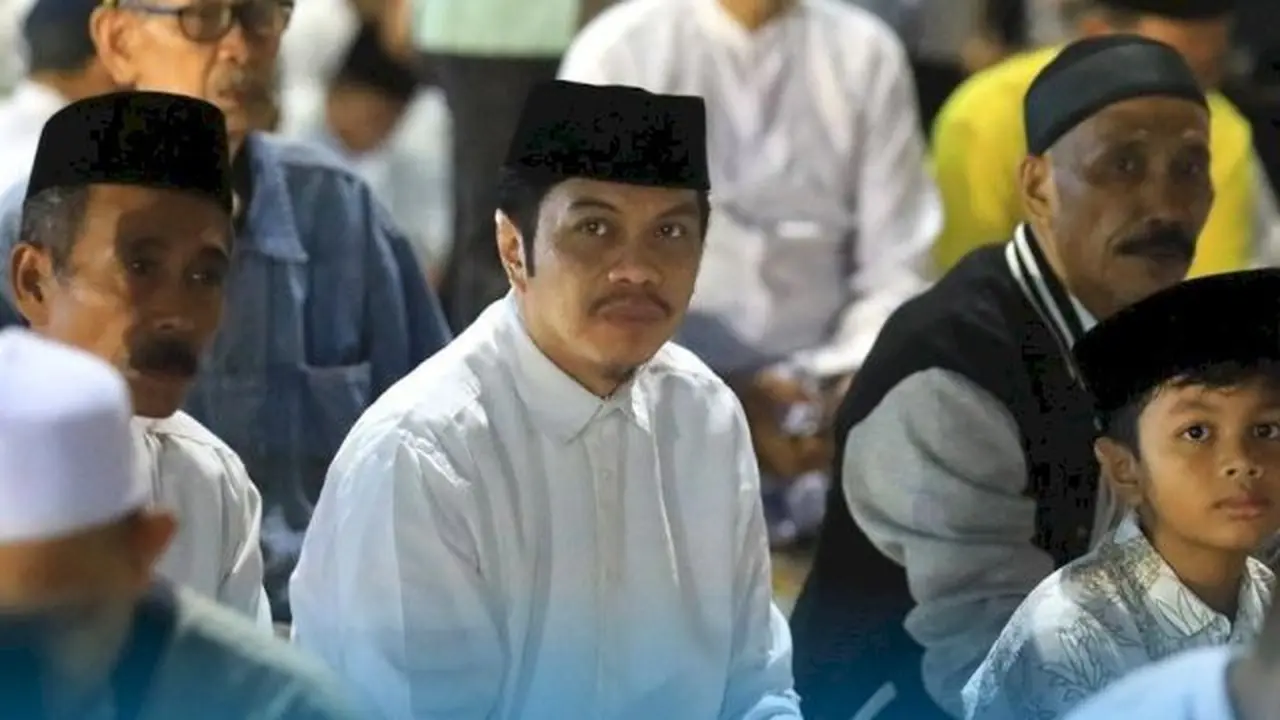 Kepala Bapenda Makassar Ikuti Gerakan Makassar Salat Subuh Berjamaah