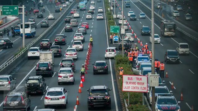 20170213-Pemberlakuan Contraflow di Cawang - Semanggi-Jakarta