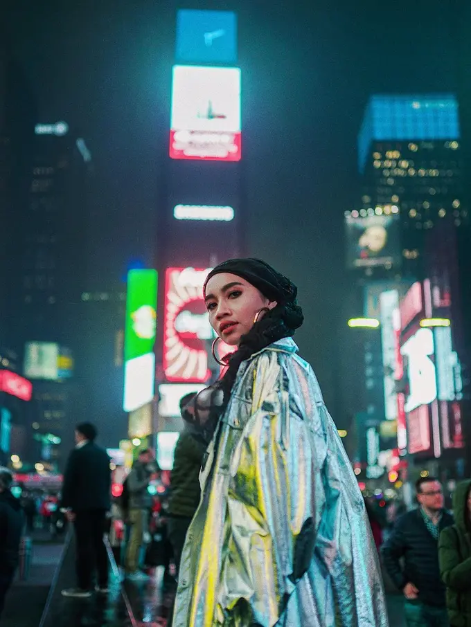 Inspirasi Gaya Fashion Modest Modis ala Yuna