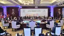 Suasana Konferensi Tingkat Tinggi (KTT) ASEAN-India di Rasthrapati Bhawan, India, Kamis (25/1). KTT diselenggarakan dalam rangka memperingati 25 tahun hubungan kerja sama antara India dengan anggota ASEAN. (Liputan6.com/Pool/Biro Pers Setpres)
