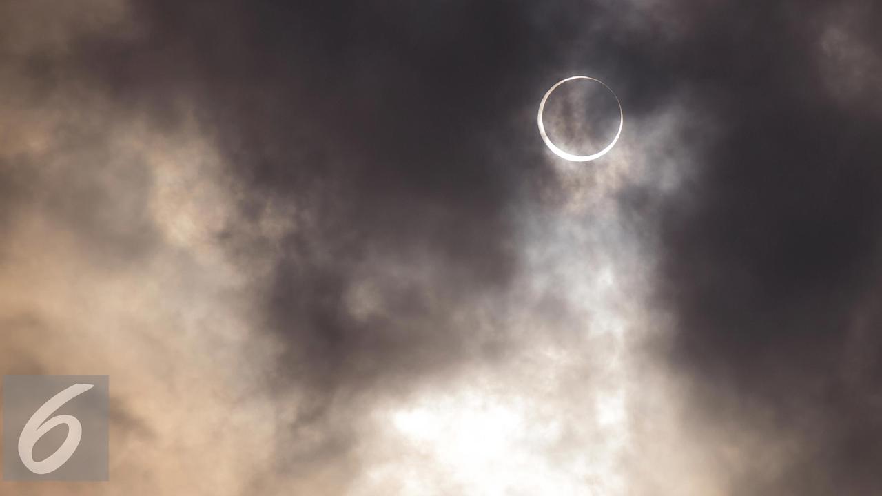 20160303-Gerhana-Matahari-Total-iStockphoto