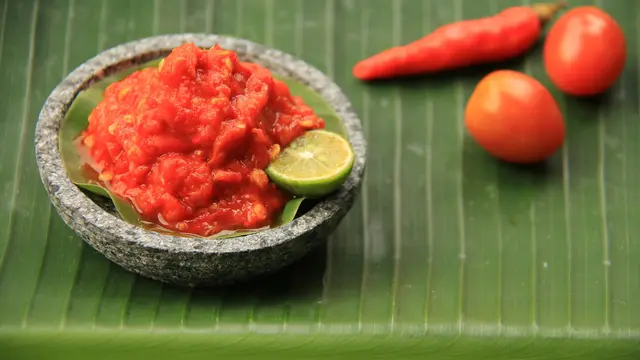 Resep Ayam Bakar yang Sedap: Dipanggang Pakai Teflon dengan Berbagai Sambal Pendamping