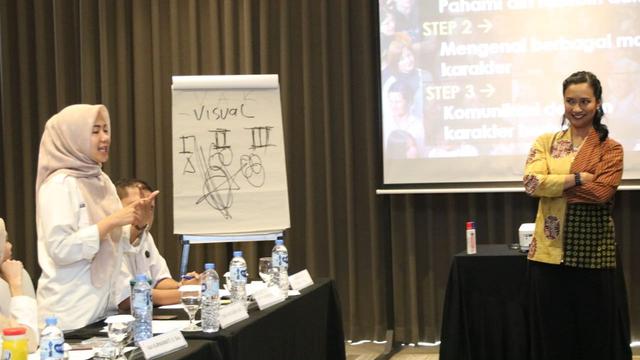 Kegiatan bimtek 'Excellent Public Speaking Skills' selama dua hari (30-31 Januari) di Hotel Aston, Pasteur, Bandung.